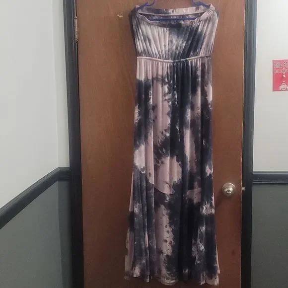 maxi dress - Picture 7 of 7